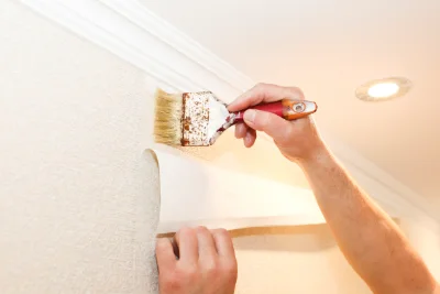 Pose de papier peint à Sainte-Brigitte — revêtements muraux et toiles de verre